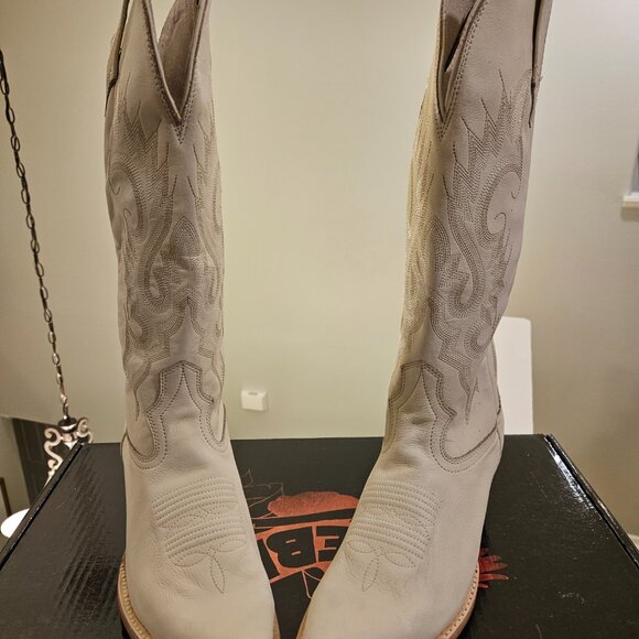 FREEBIRD WOMEN'S WOODLAND BEIGE SIZE 10 NEW - Picture 2 of 5